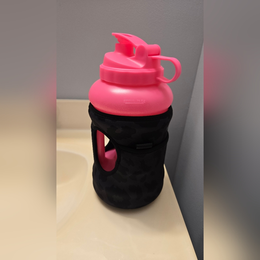 HydroJug with Cover